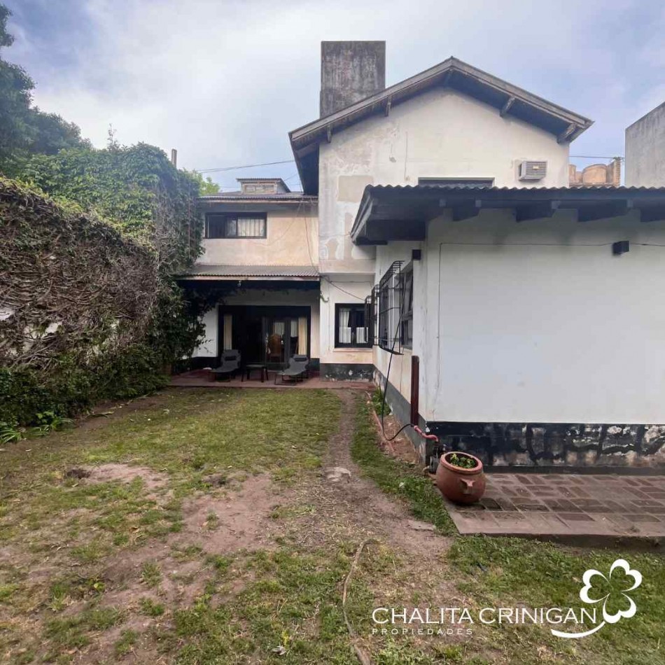 ¡ VENTA ! Gral. Madariaga , Bs. As.   Casa de solida construccion y excelente ubicacion. 