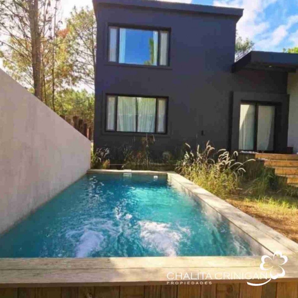 COSTA ESMERALDA- CASA EN VENTA, TOTALMENTE EQUIPADA. BARRIO MARITIMO IV 48