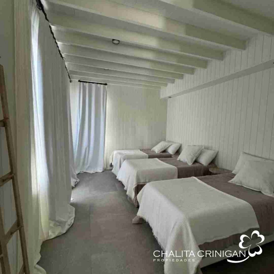 COSTA ESMERALDA- CASA EN VENTA, TOTALMENTE EQUIPADA. BARRIO MARITIMO IV 48