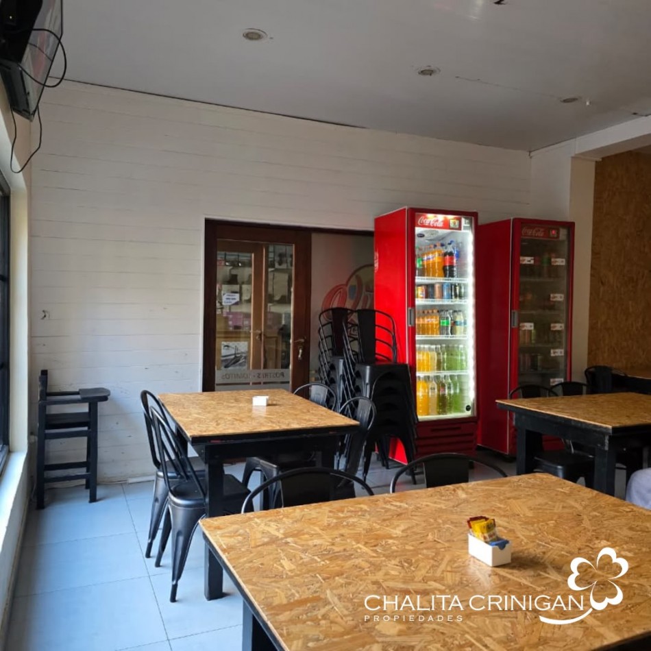 ¡VENTA! Gral. Madariaga, Bs. As. Tres locales mas casa en el corazon de la ciudad 