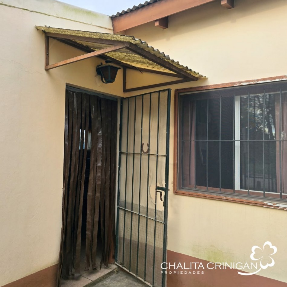 ¡VENTA! Gral. Madariaga - Bs.As. Casa de dos dormitorios mas galpon