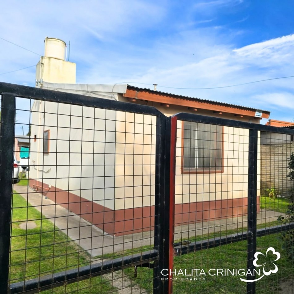 ¡VENTA! Gral. Madariaga - Bs.As. Casa de dos dormitorios mas galpon