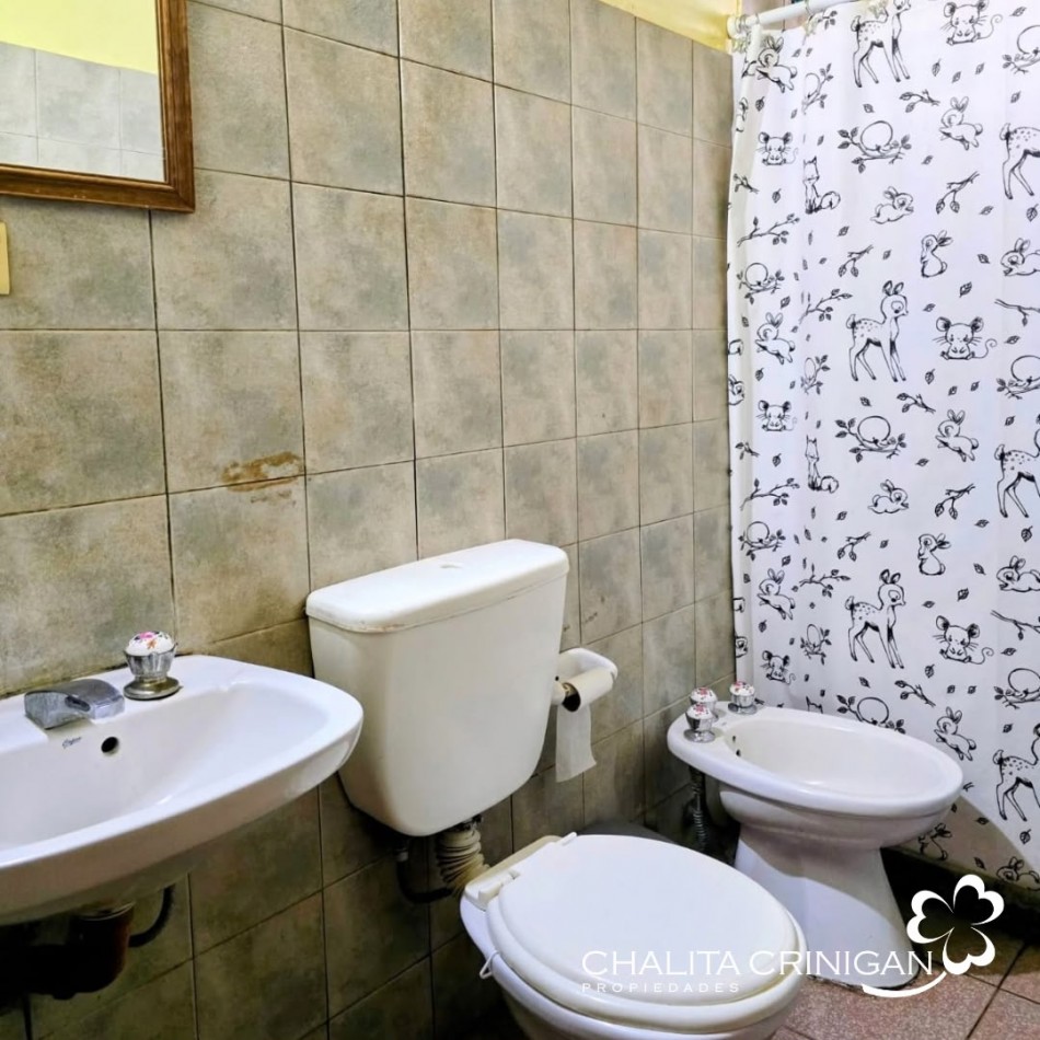 ¡VENTA! Gral. Madariaga - Bs.As. Casa de dos dormitorios mas galpon