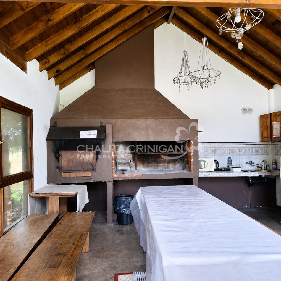 ¡VENTA! Gral. Madariaga, Bs. As. Casa quinta mas quincho y amplia piscina 