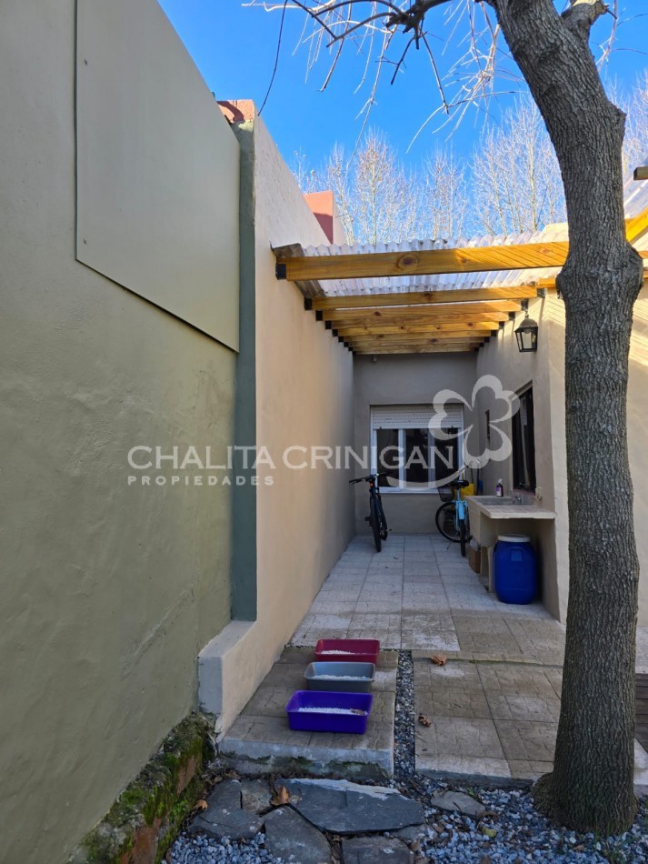 ¡VENTA! Gral. Madariaga, Bs. As. Casa reciclada con local en zona centrica 