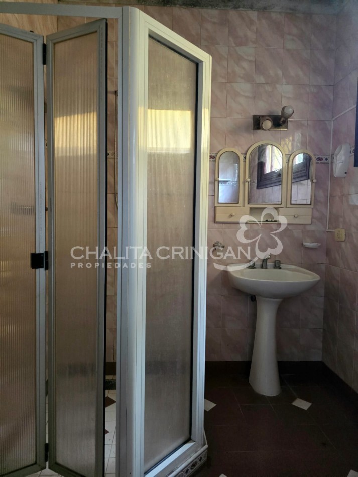 ¡VENTA! Gral. Madariaga, Bs. As. Casa en ph mas deposito y amplio parque forestado