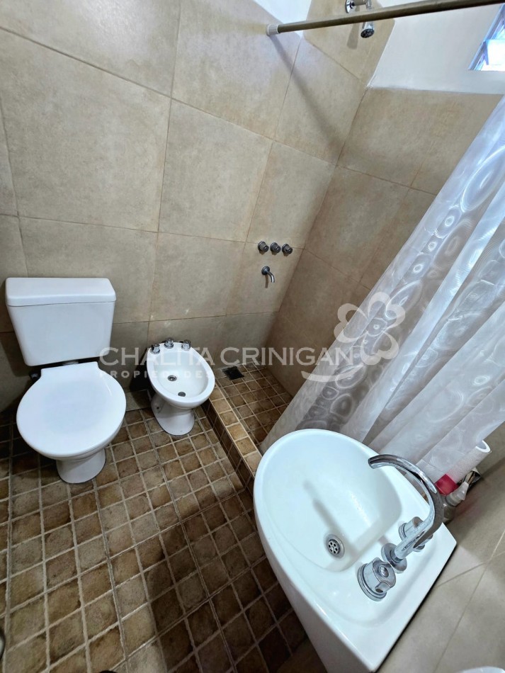 ¡VENTA! Gral. Madariaga, Bs. As. Casa reciclada con local en zona centrica 