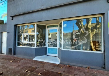 ¡VENTA! Gral. Madariaga, Bs. As. Casa reciclada con local en zona centrica 